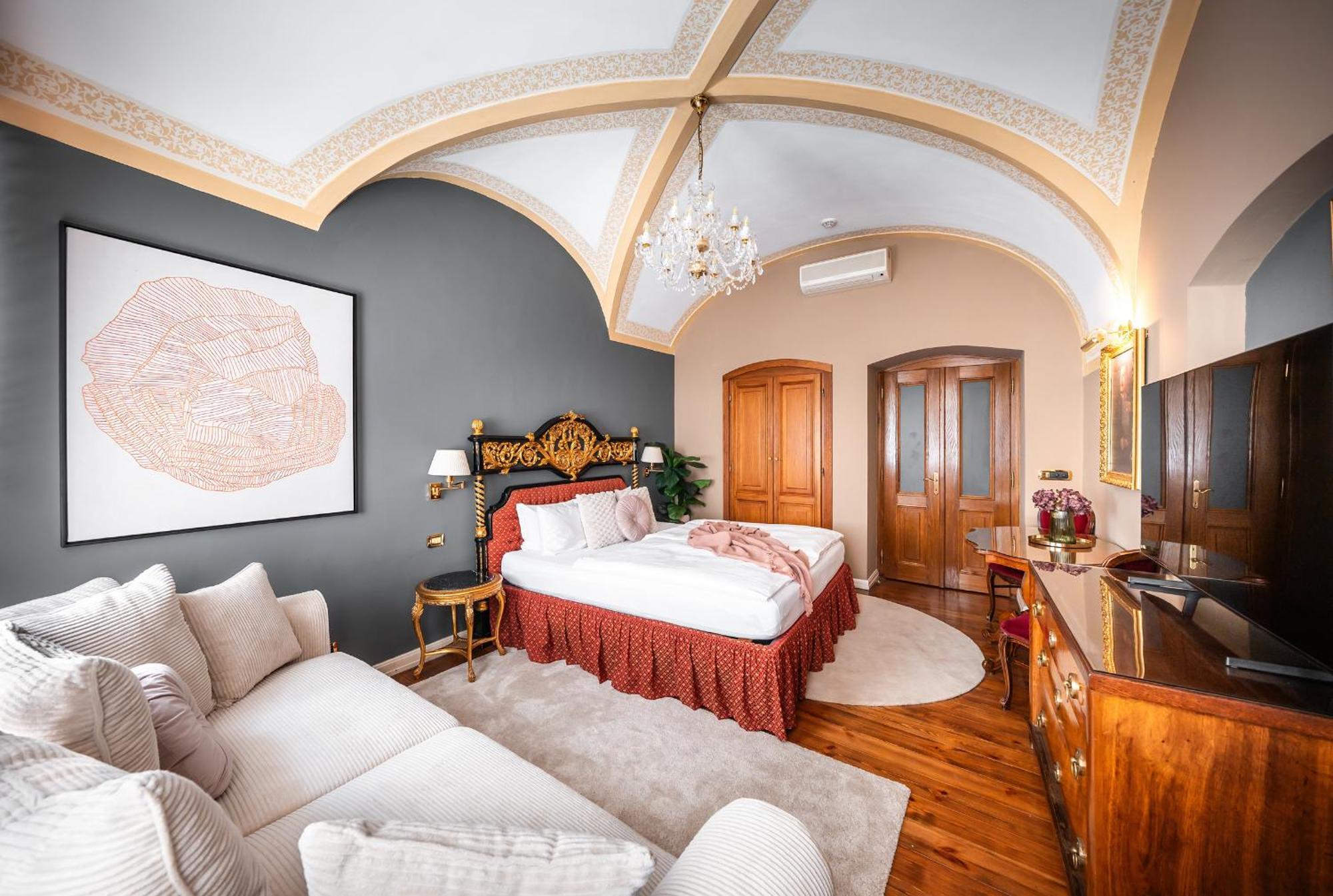 Nosticova Heritage Aparthotel